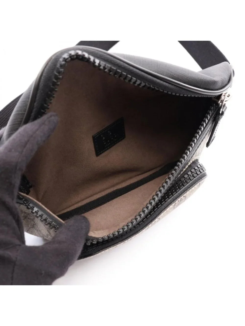 Gucci Waist Bag GG Supreme Beige Brown Black Leather Small